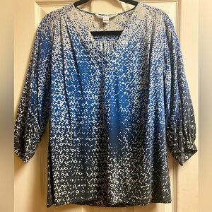 Diane Von Furtstenberg 100% Silk Blue/Black Blouse Size 6